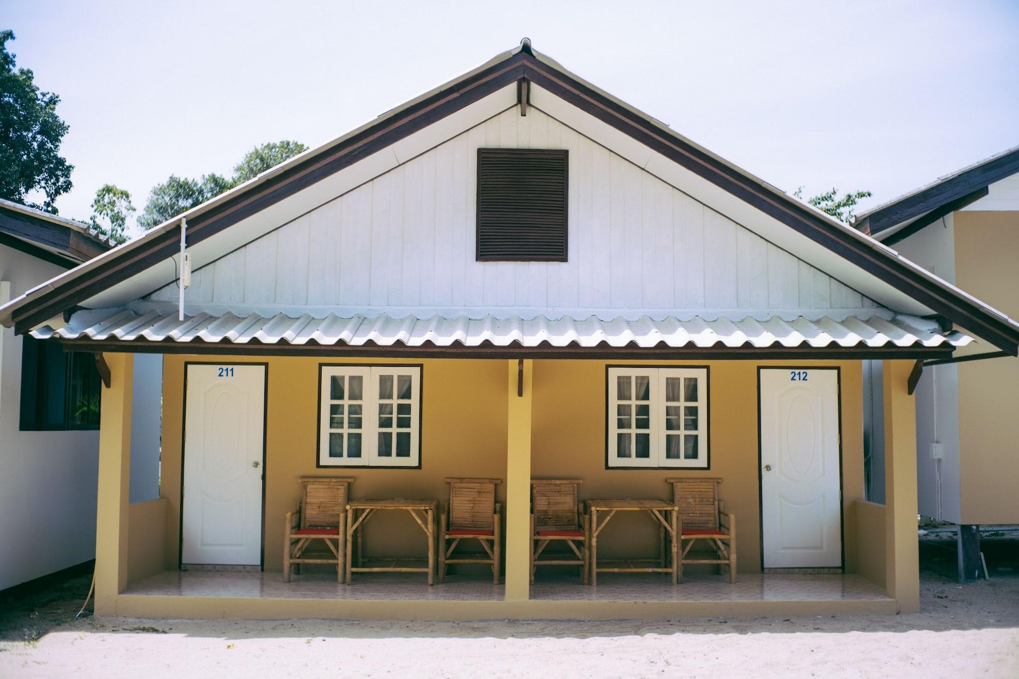 Amity Beach Resort Maret 외부 사진