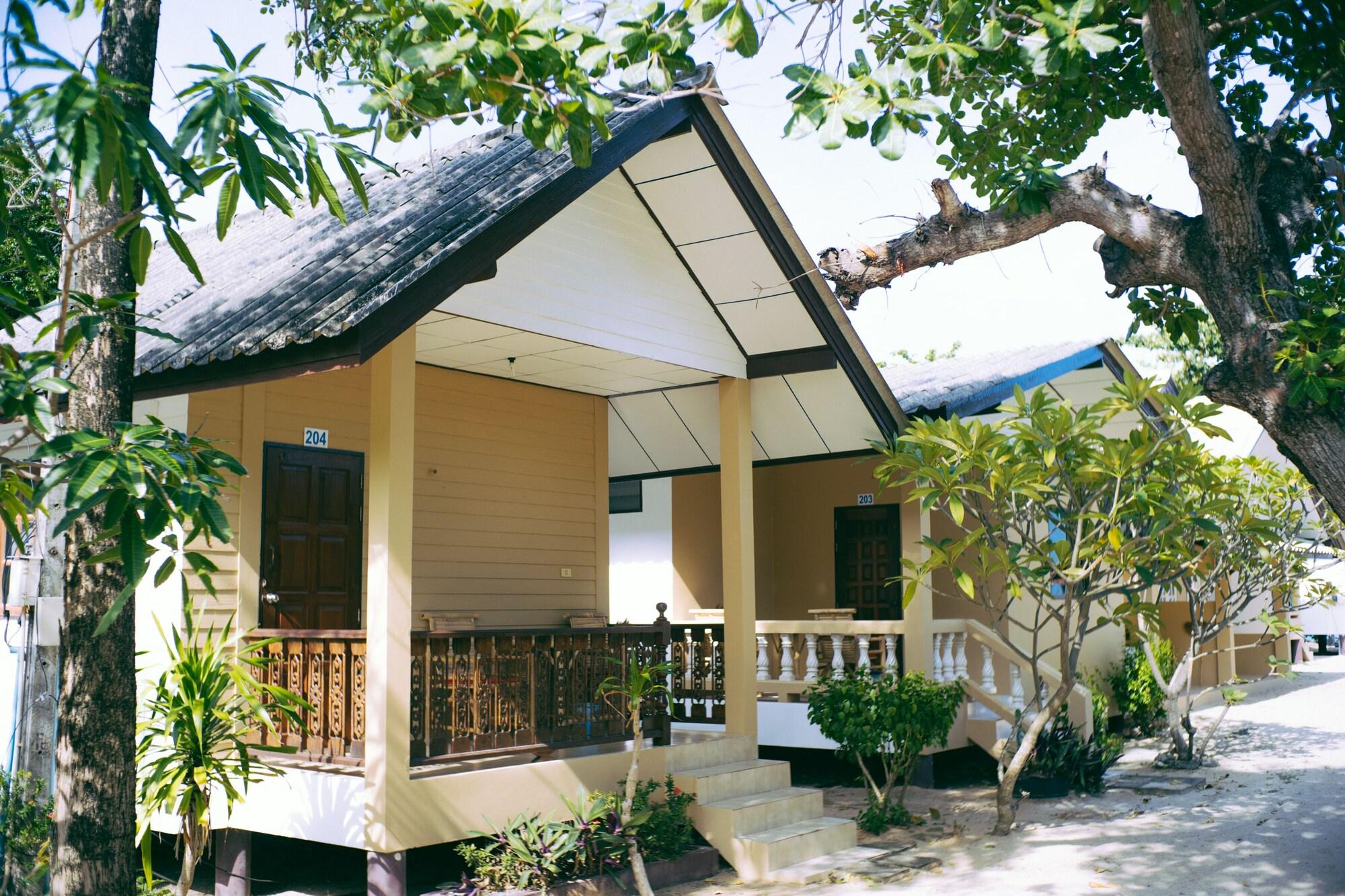 Amity Beach Resort Maret 외부 사진