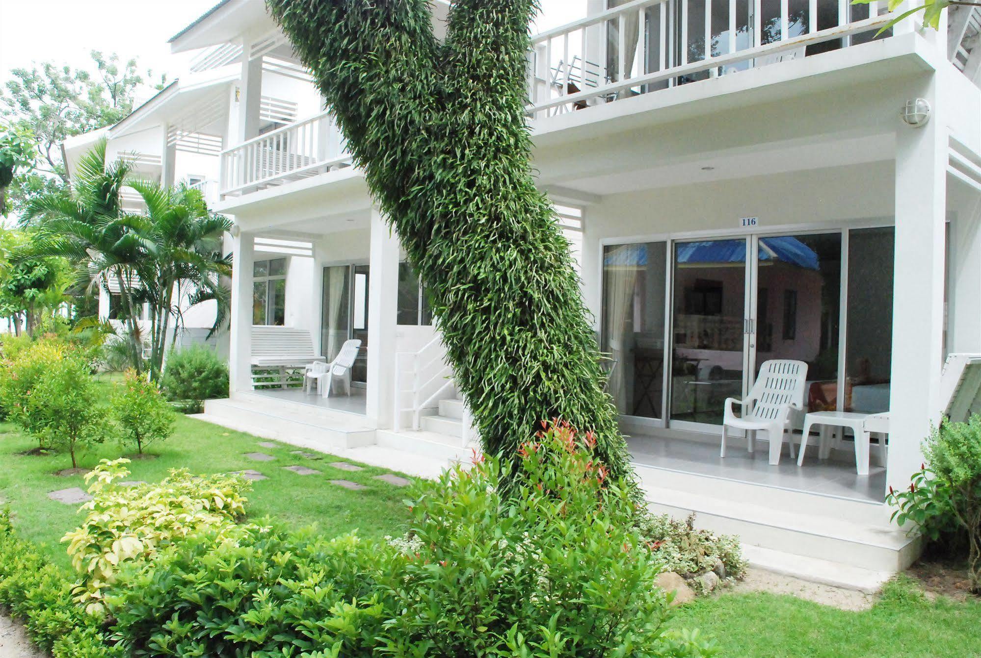 Amity Beach Resort Maret 외부 사진