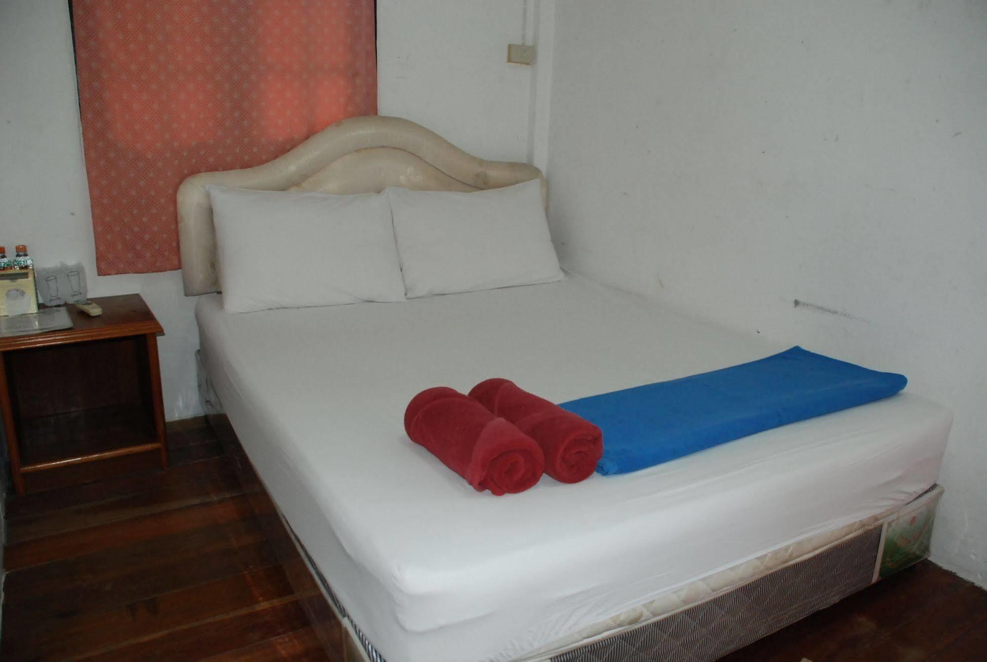 Amity Beach Resort Maret 외부 사진