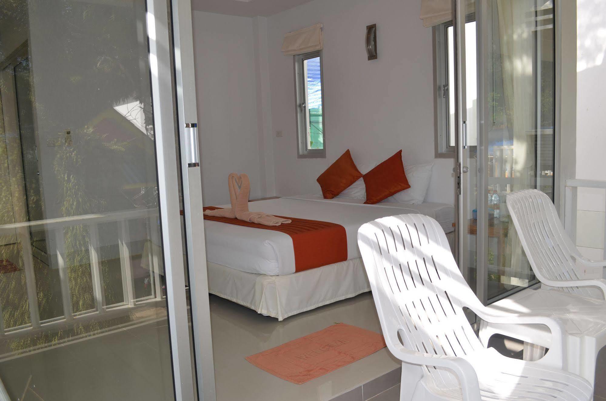 Amity Beach Resort Maret 외부 사진