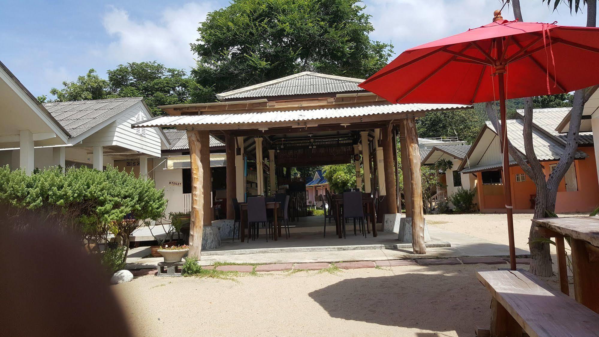 Amity Beach Resort Maret 외부 사진
