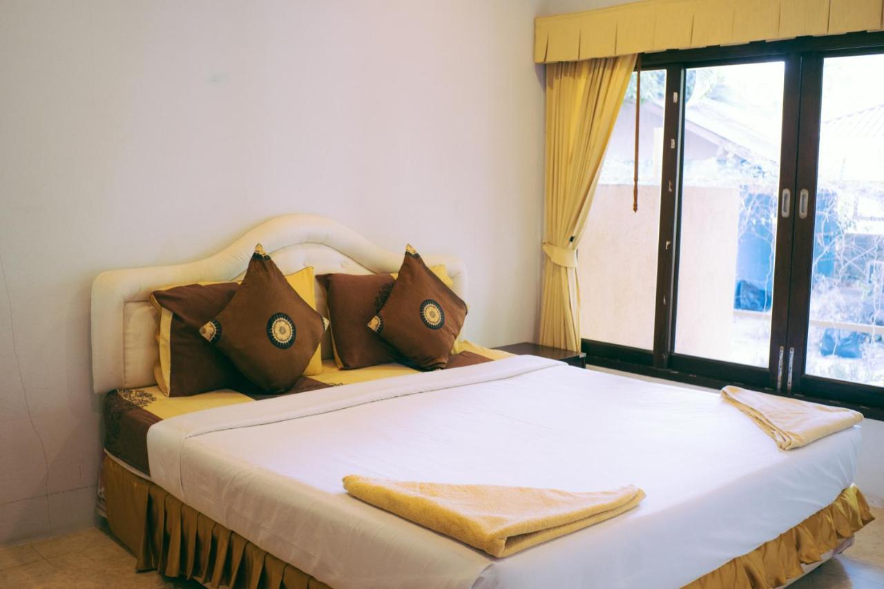 Amity Beach Resort Maret 외부 사진